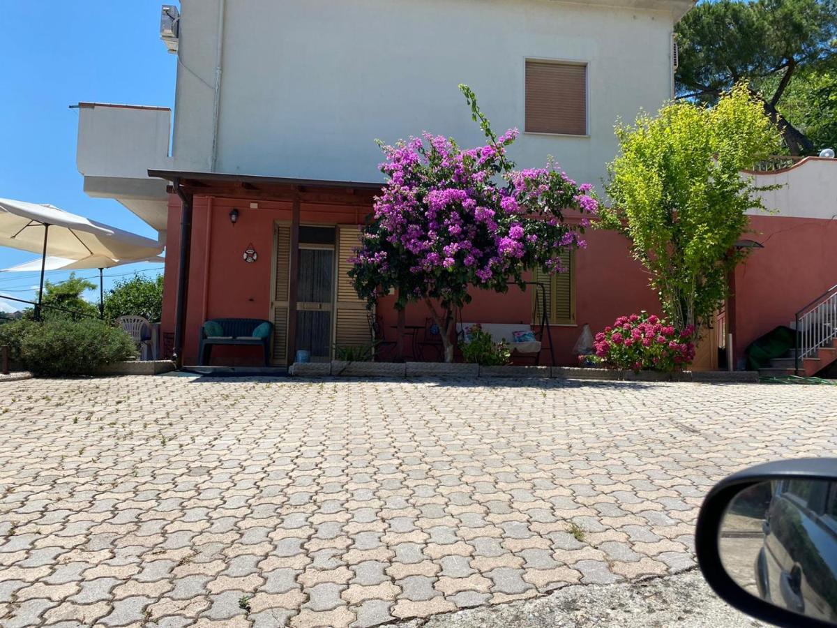 Silvi Paese B&B Santa Lucia מראה חיצוני תמונה